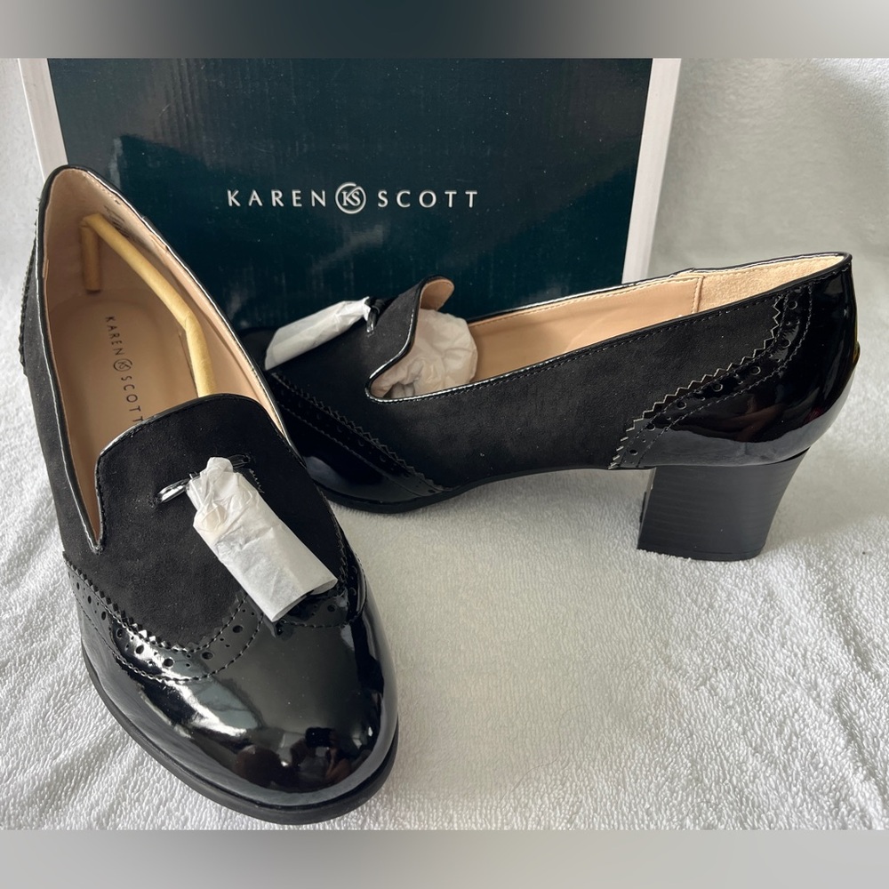 Karen Scott new in box Terrie black Pumps suede and leather